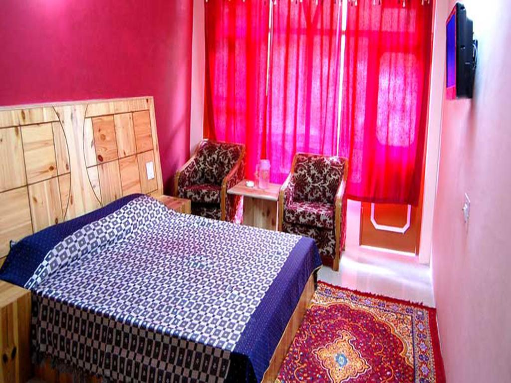 Himanshu Resorts Manāli Oda fotoğraf